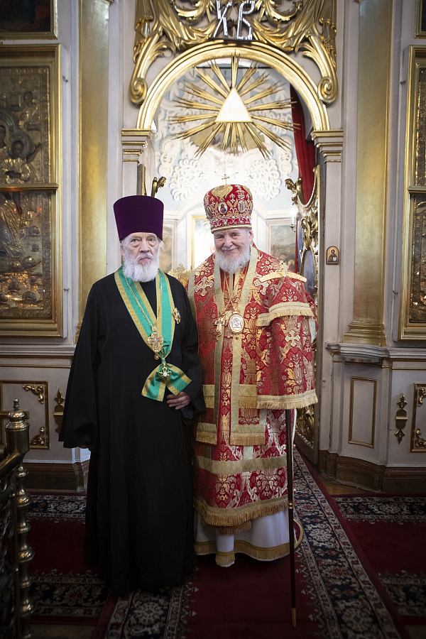 Архиерейское богослужение в Николо-Архангельском храме Балашихи